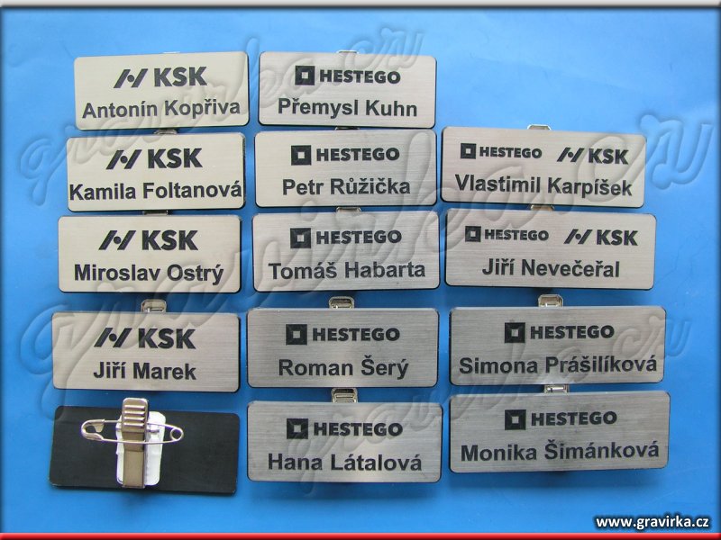 jmenovka-plast-g-pevna-hestego-ksk-2