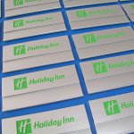 jmenovka-vymena-dural-f-holidayinn